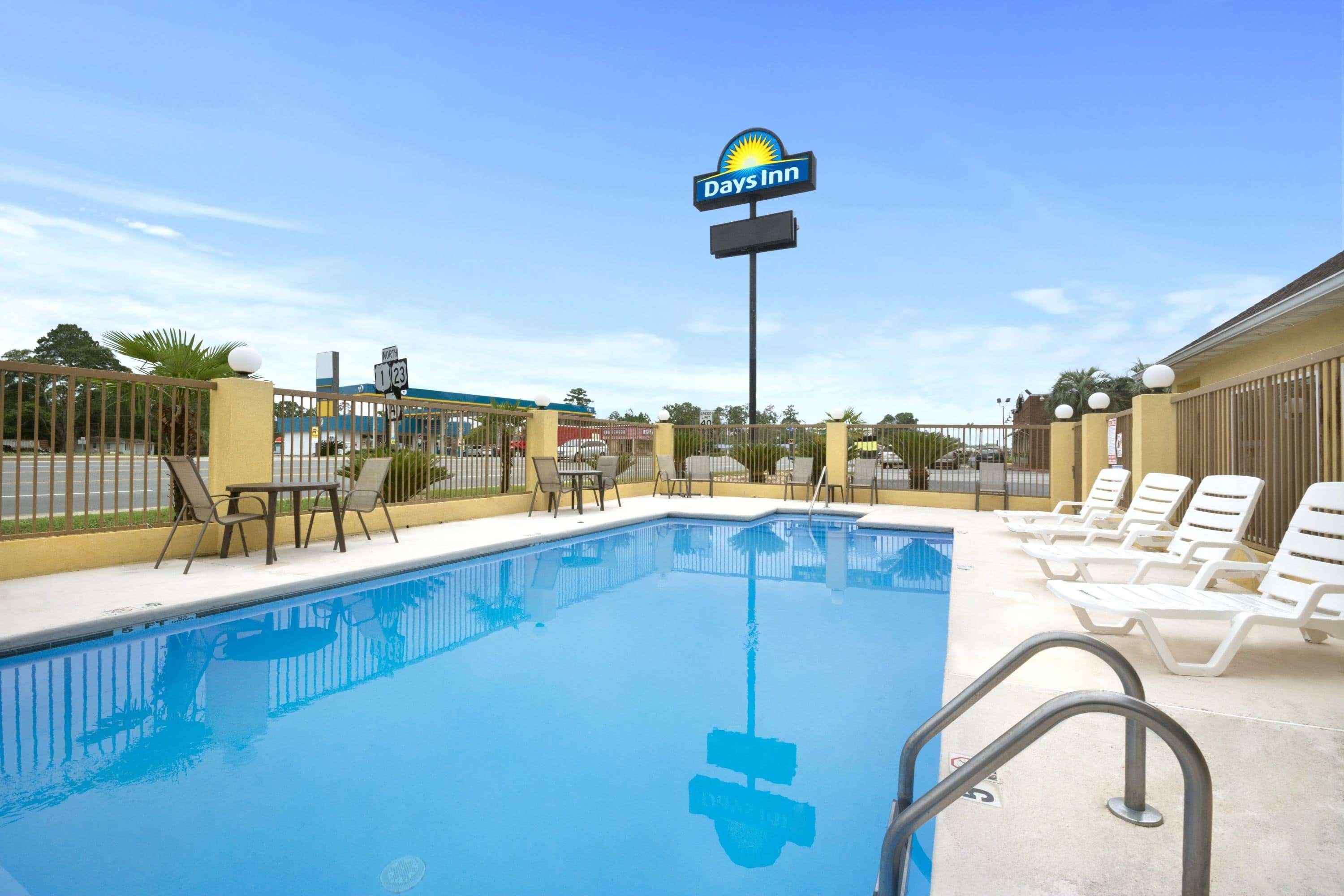 Days Inn By Wyndham Alma Kültér fotó