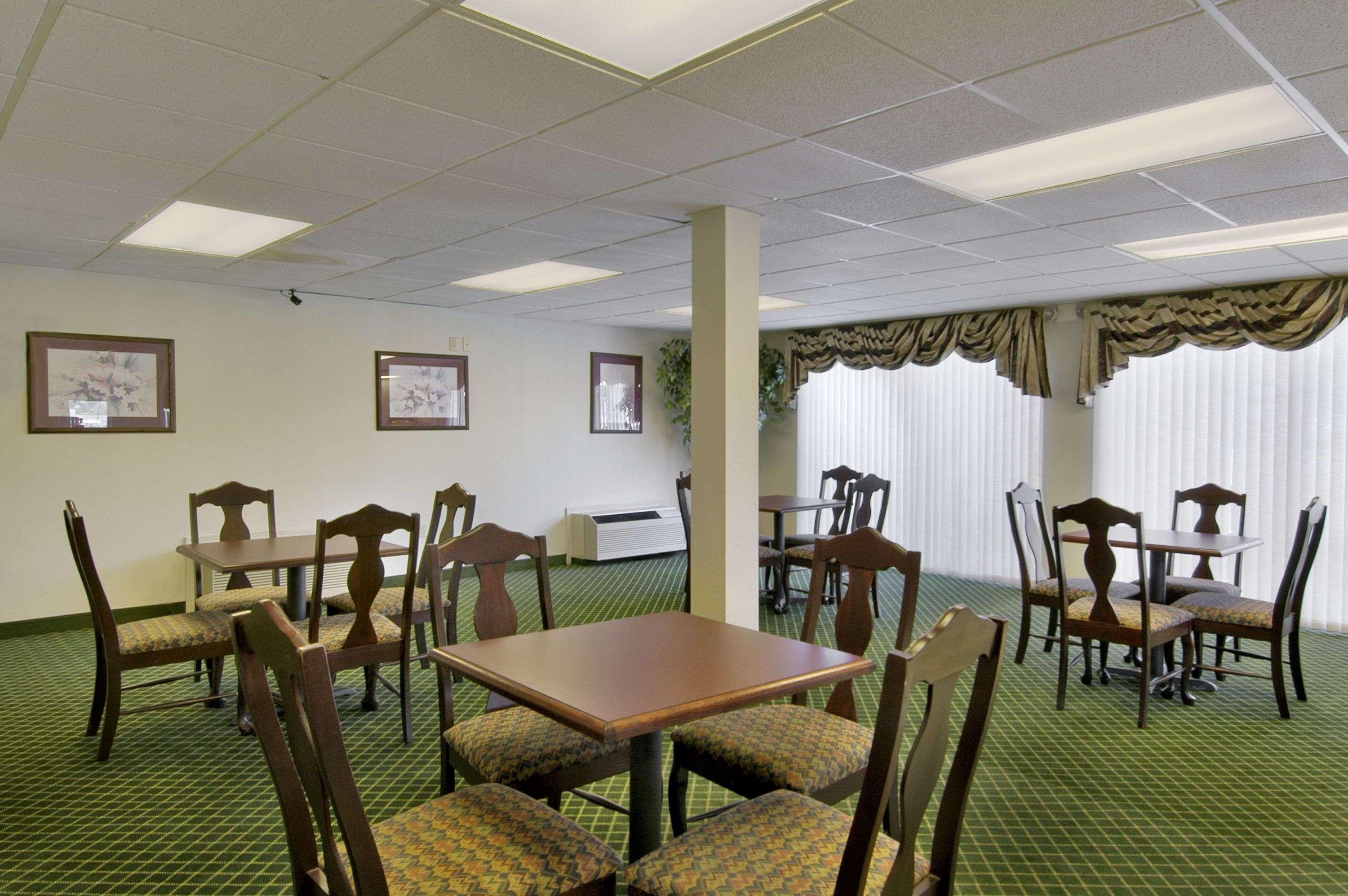 Days Inn By Wyndham Alma Kültér fotó