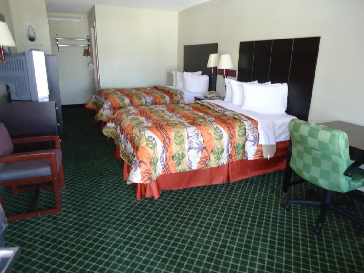 Days Inn By Wyndham Alma Szoba fotó